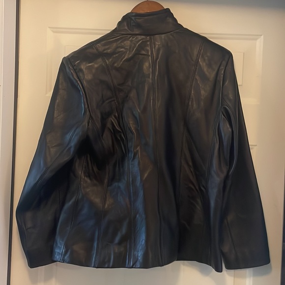 Nine West Black Leather Jacket Size M in Excellent Condition - Picture 2 of 6